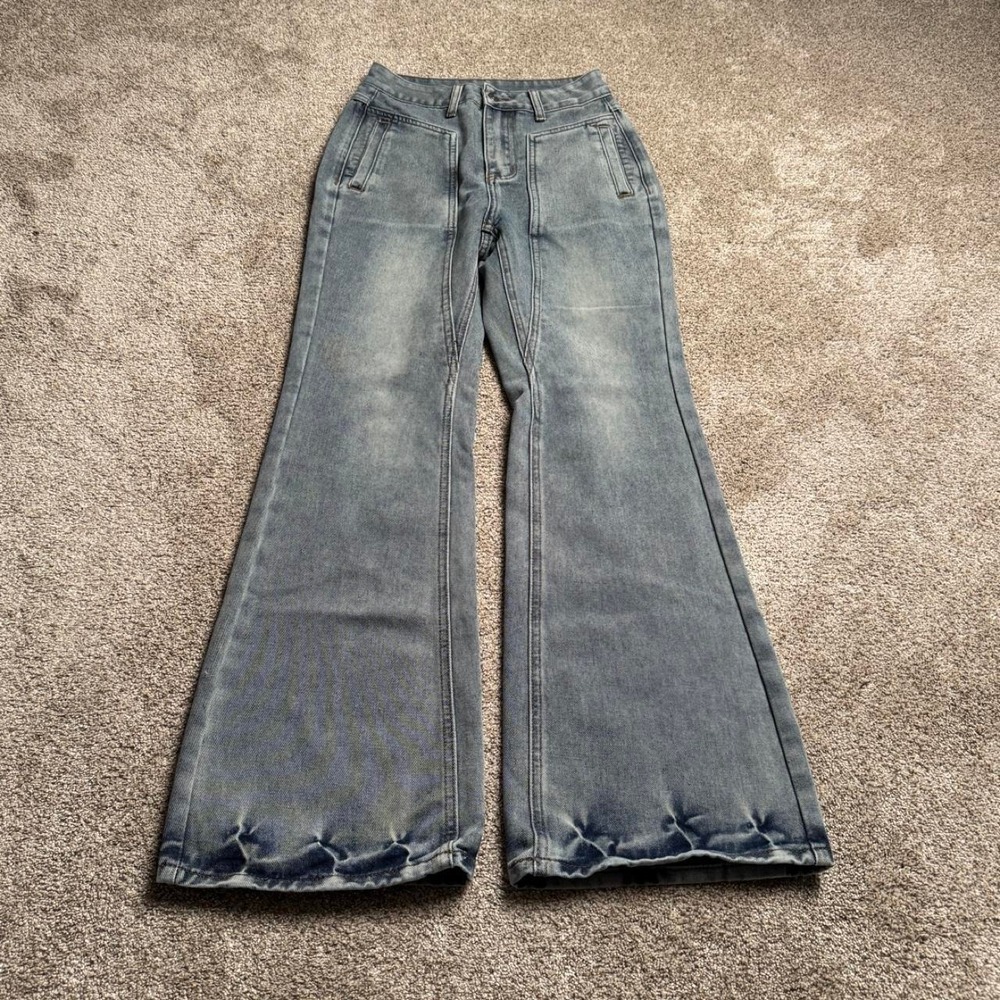 LIGHT WASH WELT POCKET‎ BELL BOTTOMS